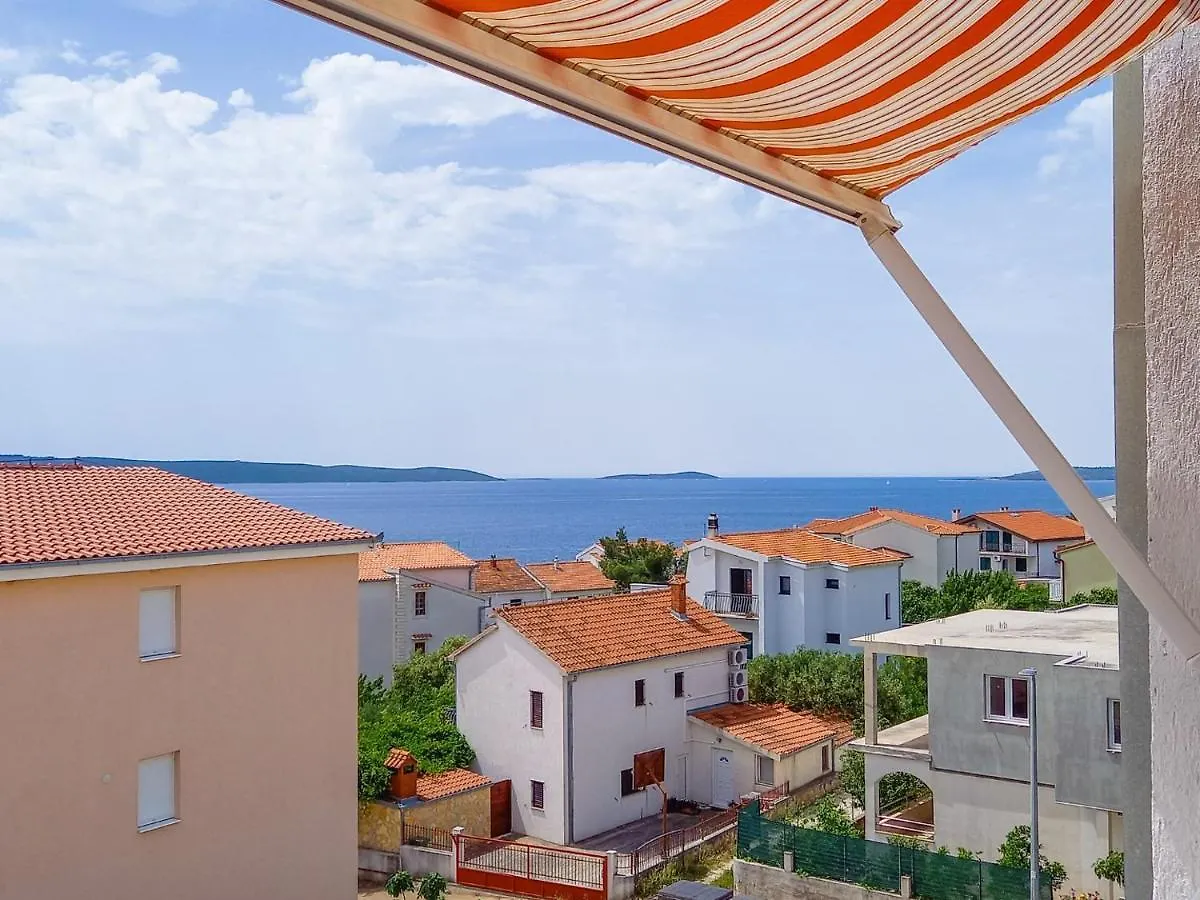 Sunset Dreams - 5Min Beach Walk Apartment Trogir Croatia